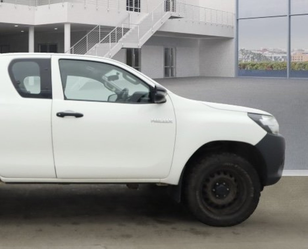 View TOYOTA HILUX Arborist Tipper 2.4 D-4D Active