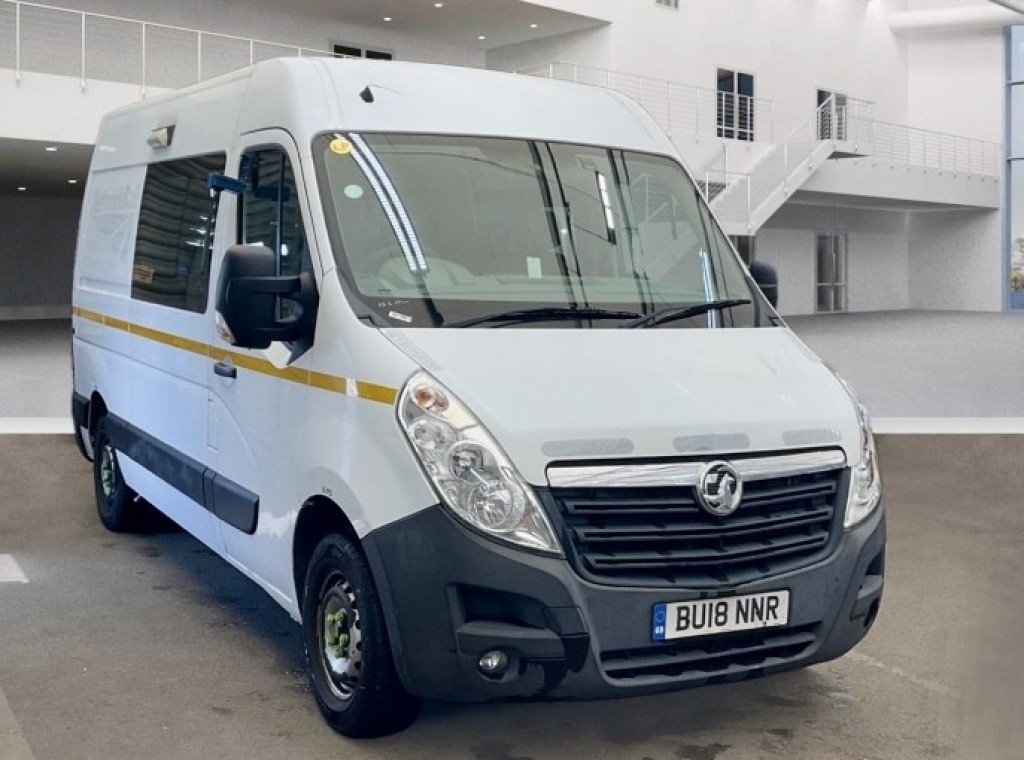 View VAUXHALL MOVANO Welfare Crew Van 2.3 CDTi 3500