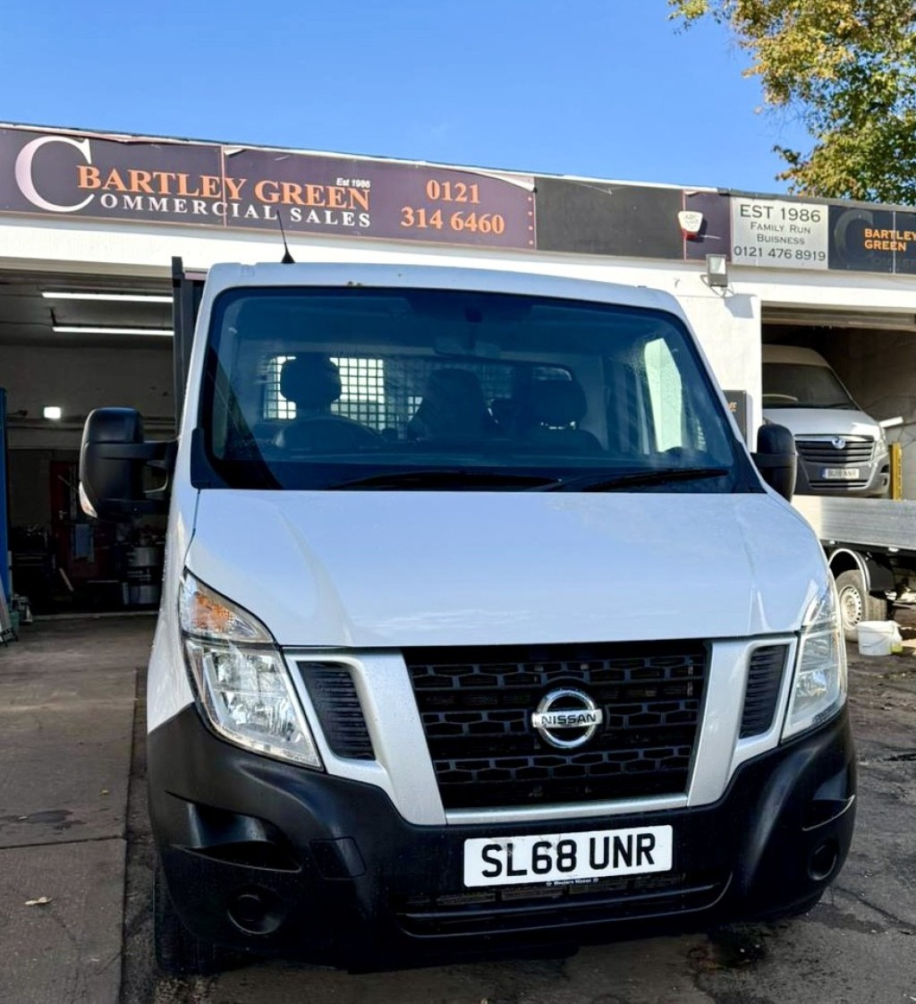 View NISSAN NV400 Dropside 2.3 dCi 35 SE