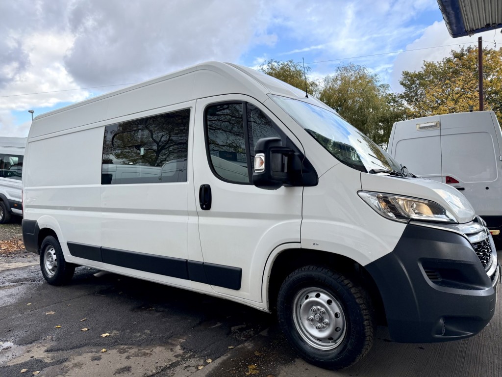 View CITROEN RELAY CREW  COMBI 2.2 BlueHDi 35 Enterprise