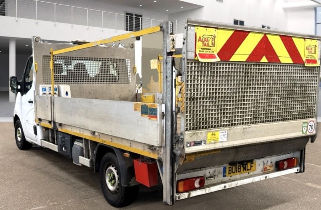 View VAUXHALL MOVANO DROPSIDE 4M 2.3 CDTi 3500 BiTurbo