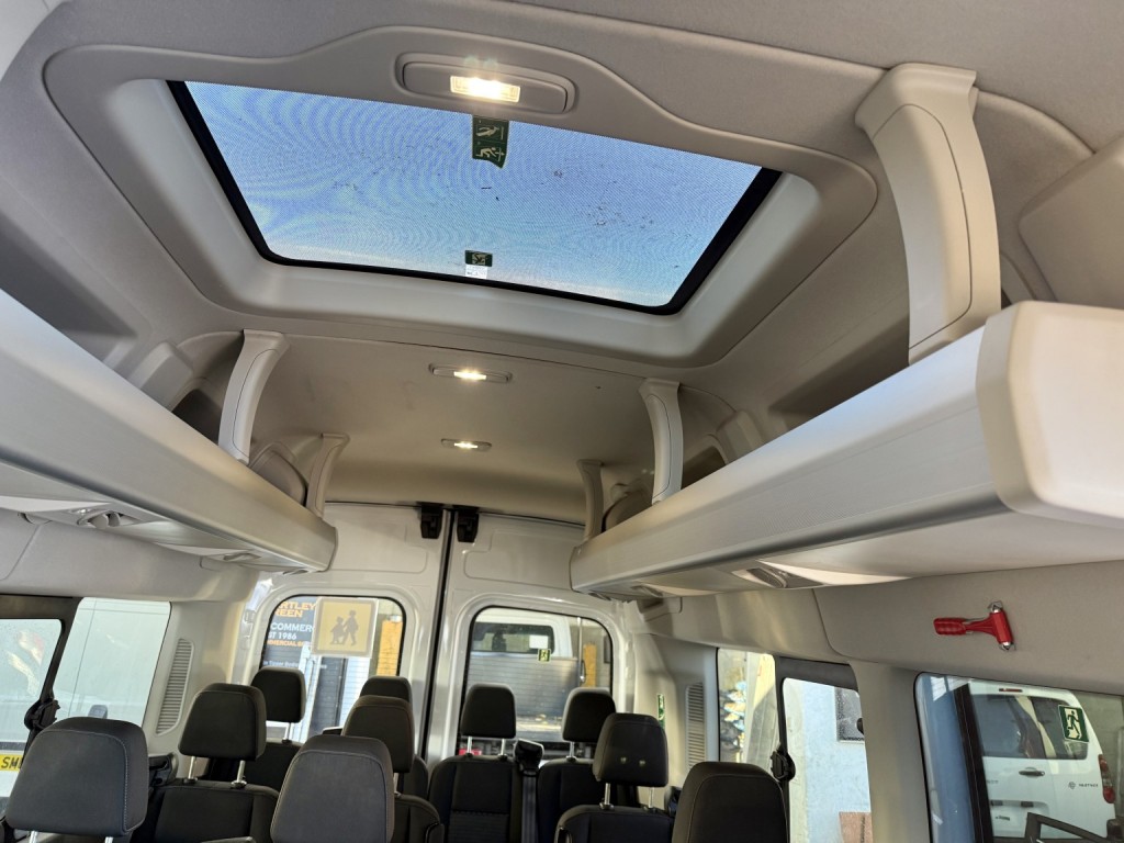 View FORD TRANSIT 2.0 460 EcoBlue Leader 17 Seats