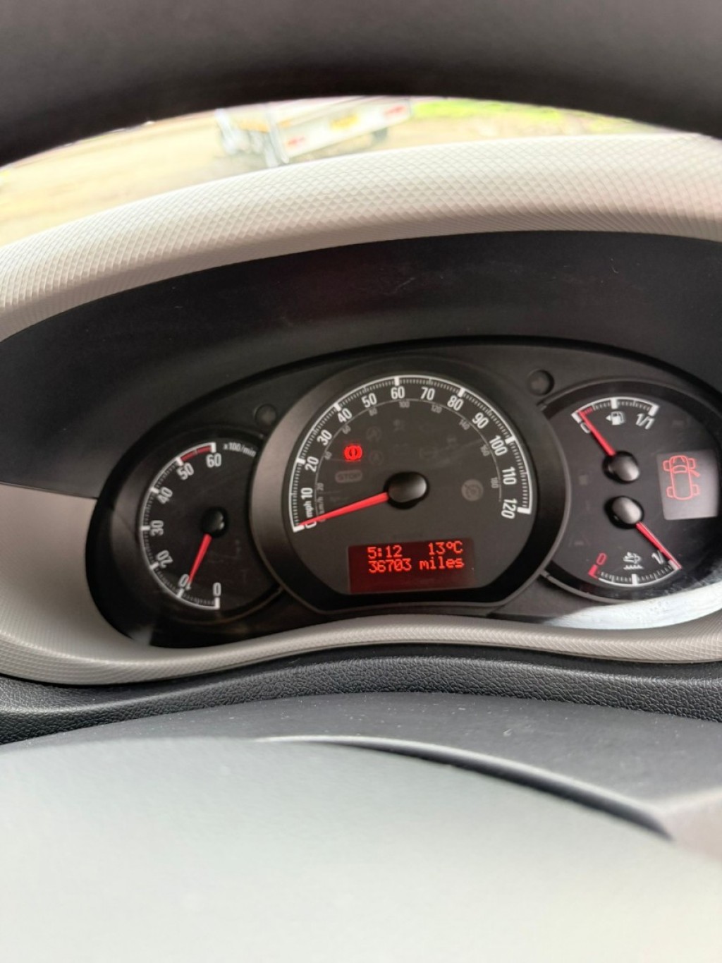 View VAUXHALL MOVANO 4M DROPSIDE 2.3 CDTi 3500 BiTurbo LOW MILES!!