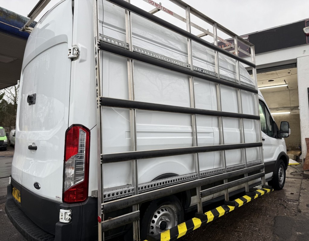 View FORD TRANSIT Glass Rack 2.0 350 EcoBlue