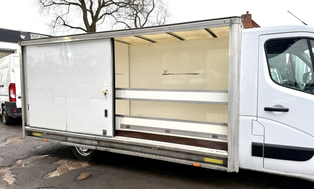 View VAUXHALL MOVANO BOX SLIDING DOORS 2.3 CDTi 3500 BiTurbo