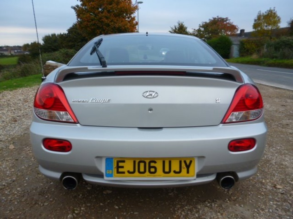 HYUNDAI COUPE