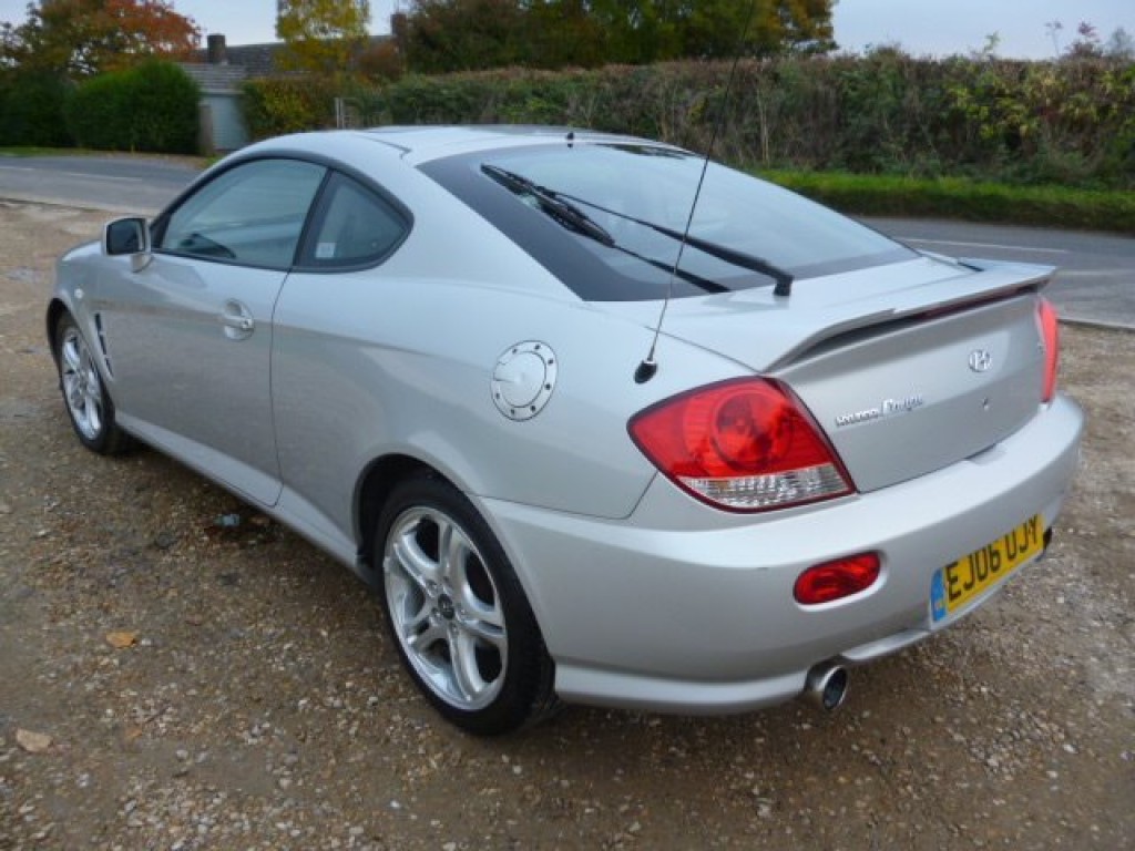 HYUNDAI COUPE