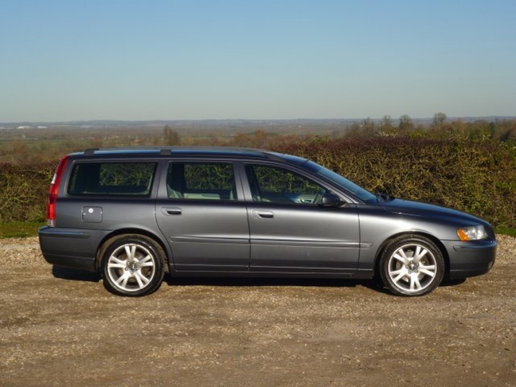 VOLVO V70