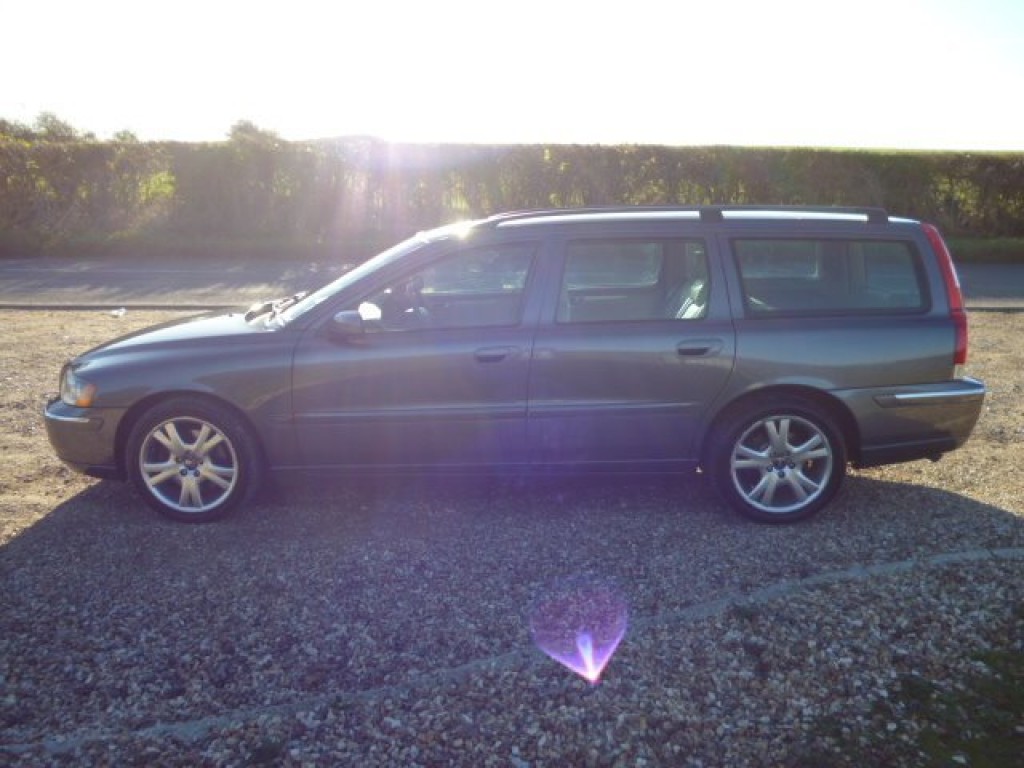 VOLVO V70