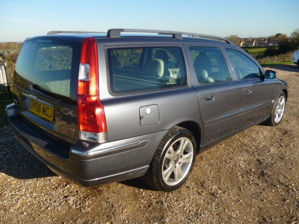 VOLVO V70