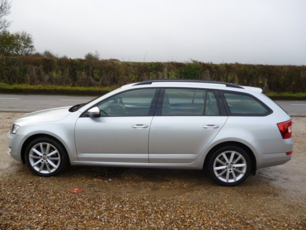 SKODA OCTAVIA