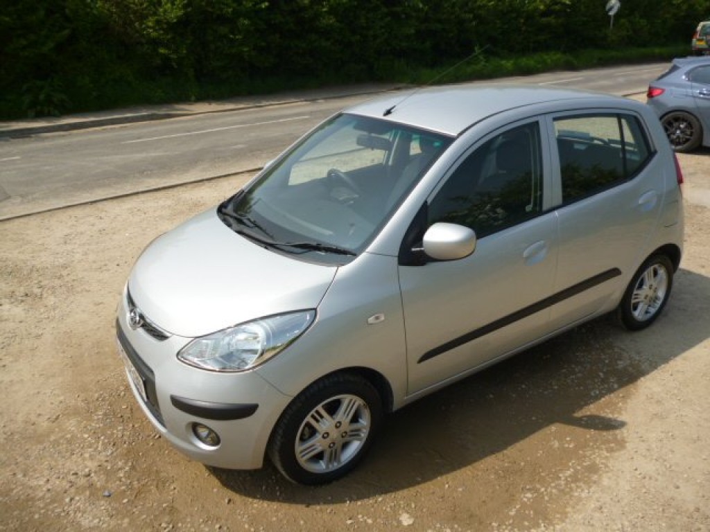 HYUNDAI I10