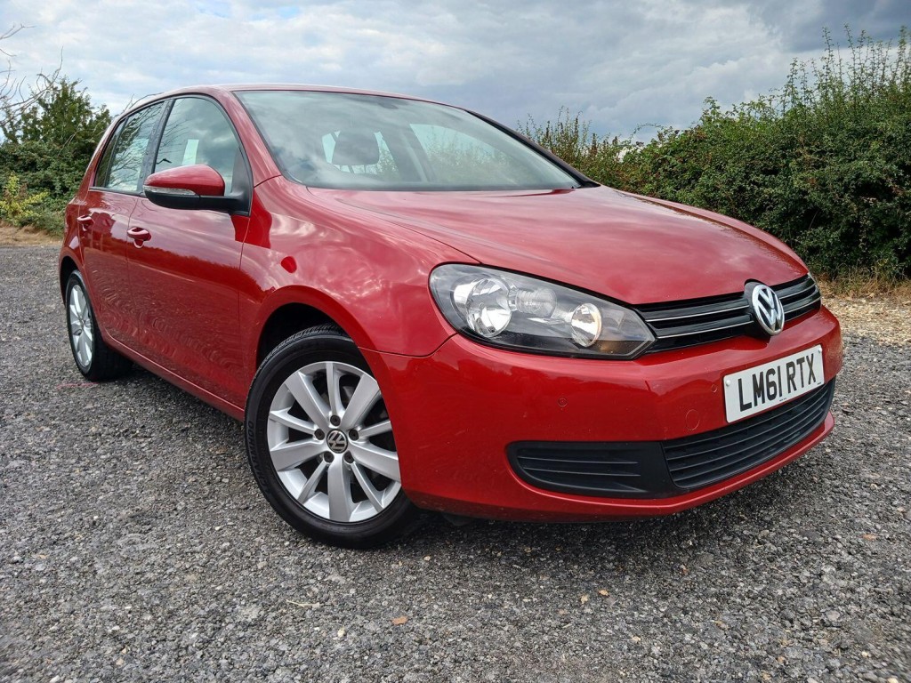 View VOLKSWAGEN GOLF 1.6 TDI Match