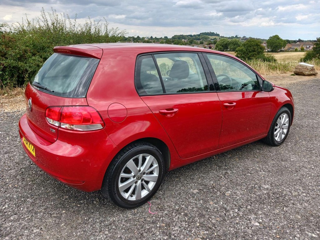 View VOLKSWAGEN GOLF 1.6 TDI Match