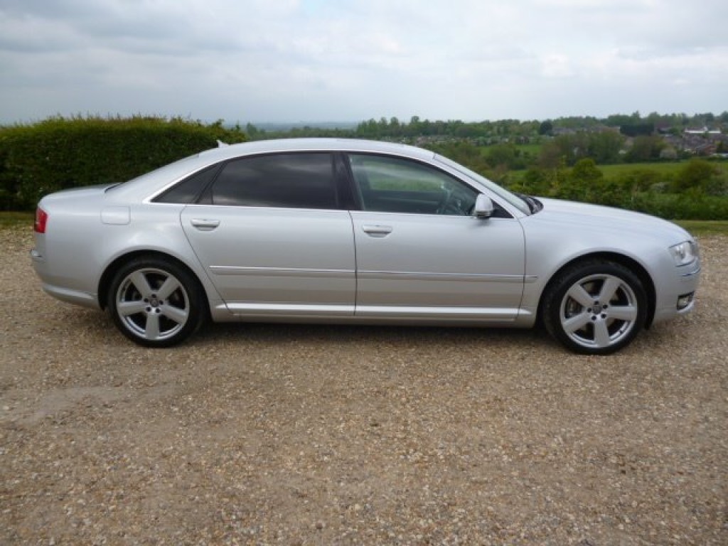 View AUDI A8 L TDI QUATTRO SE DPF