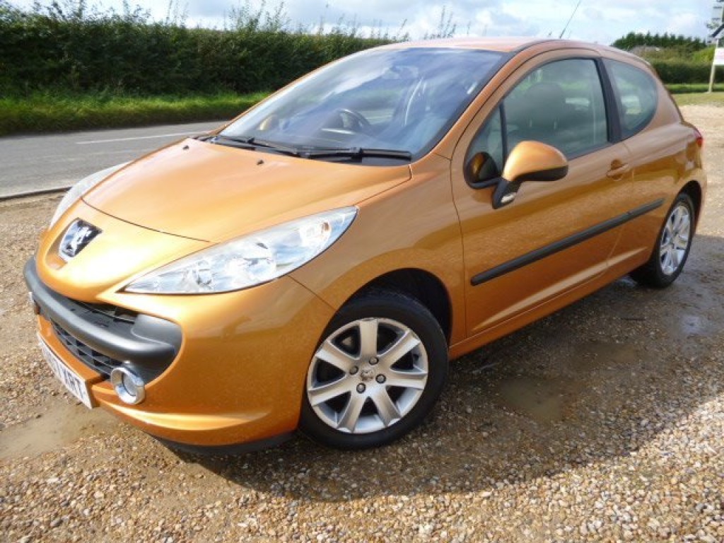 PEUGEOT 207