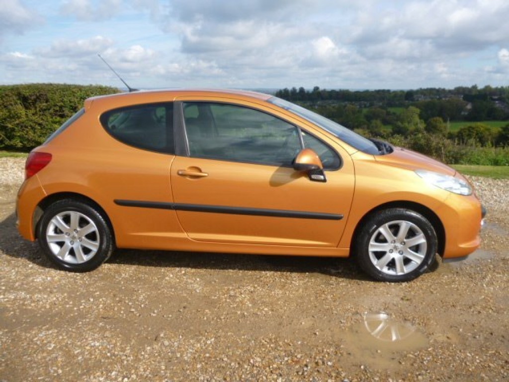 View PEUGEOT 207 1.6 SPORT ONLY 42K