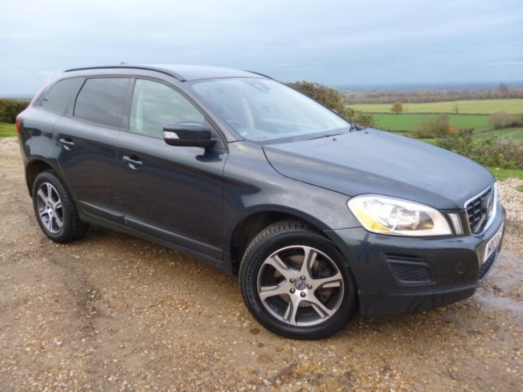 View VOLVO XC60 D3 ES AWD