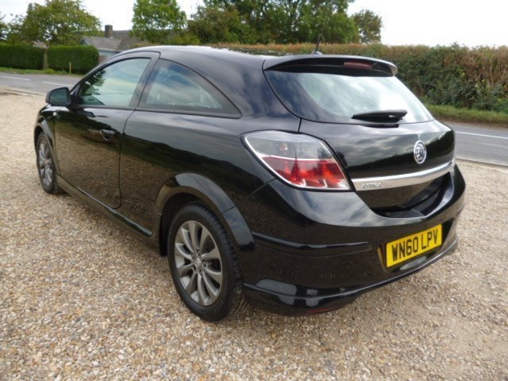 VAUXHALL ASTRA