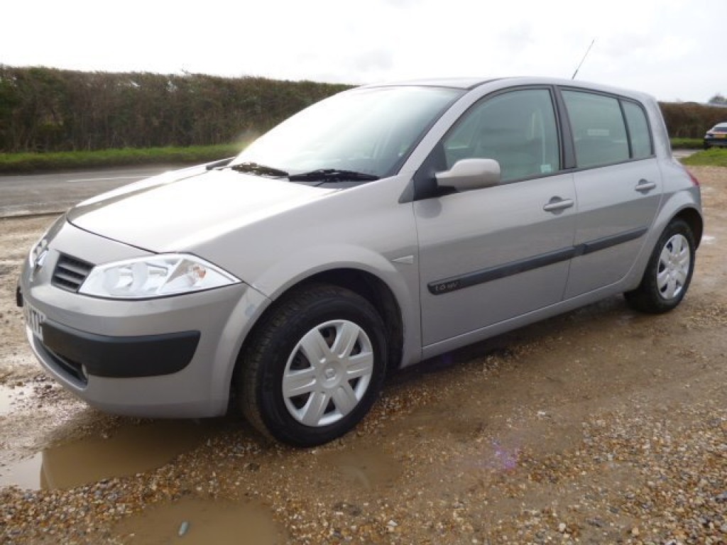 RENAULT MEGANE
