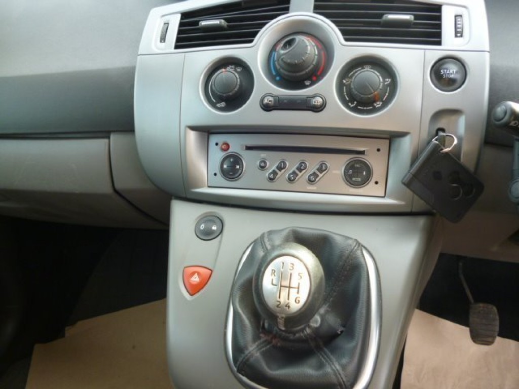 RENAULT SCENIC