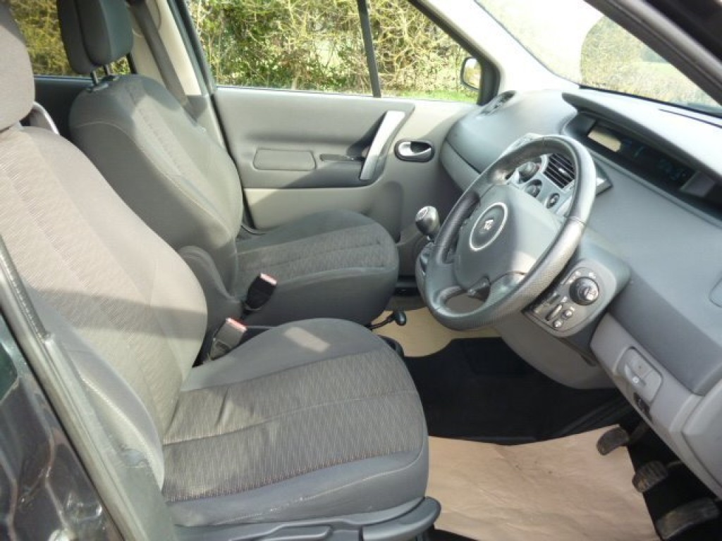 RENAULT SCENIC