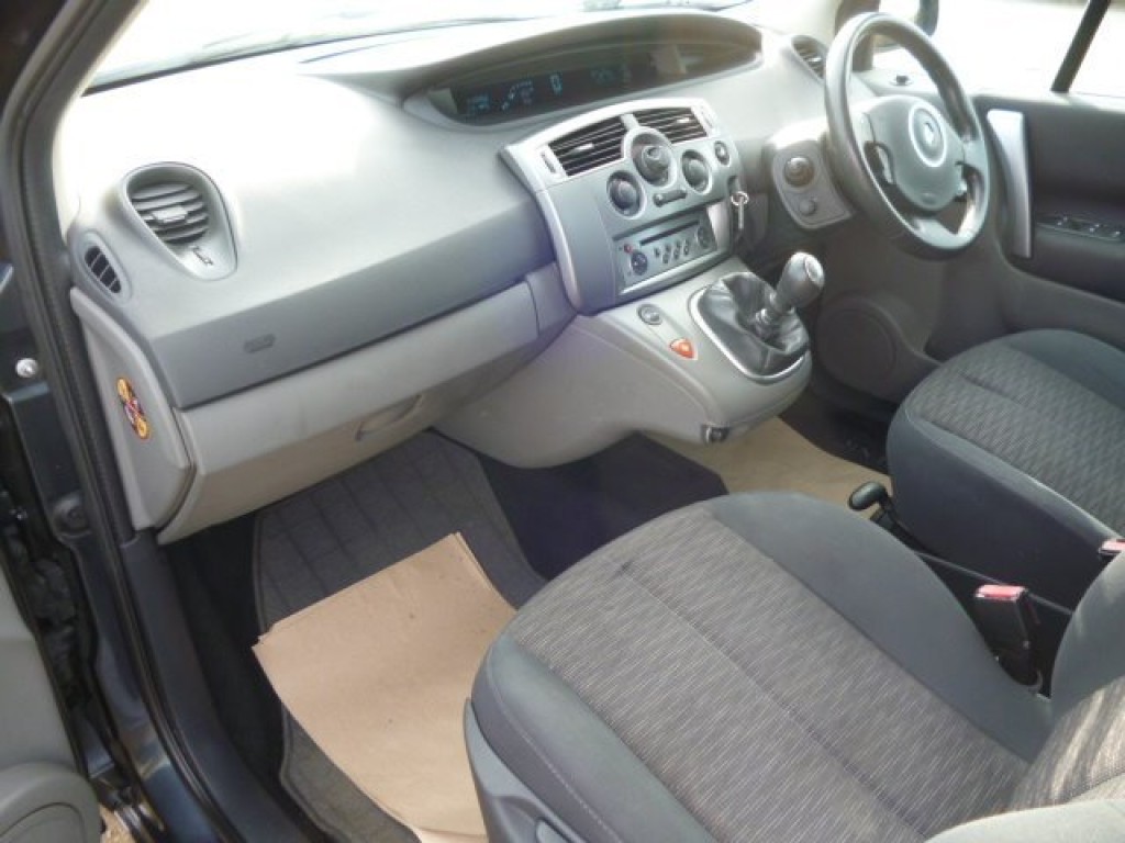 RENAULT SCENIC