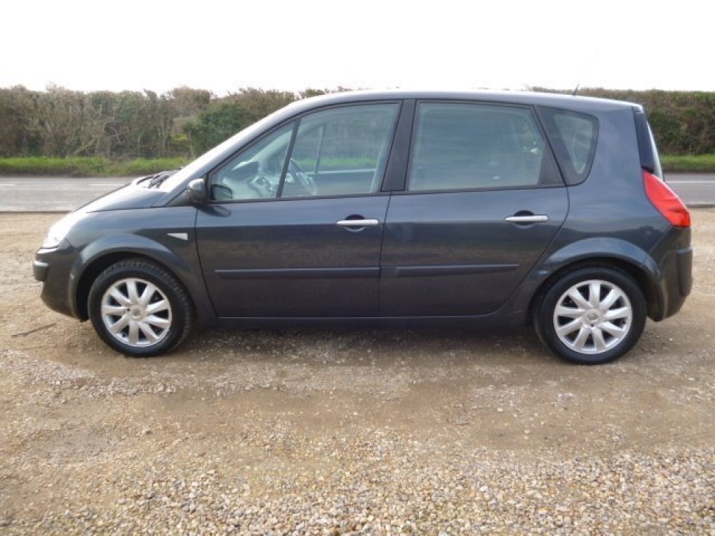 RENAULT SCENIC