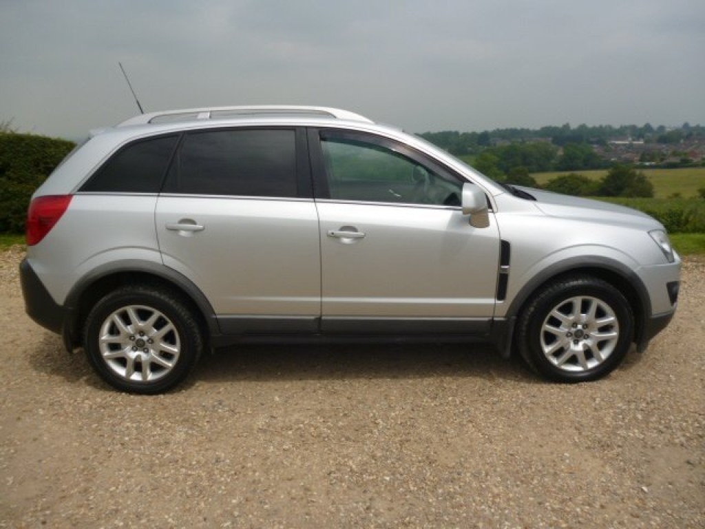 View VAUXHALL ANTARA 2.2 CDTi 163 4WD  EXCLUSIV