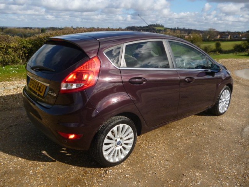 FORD FIESTA