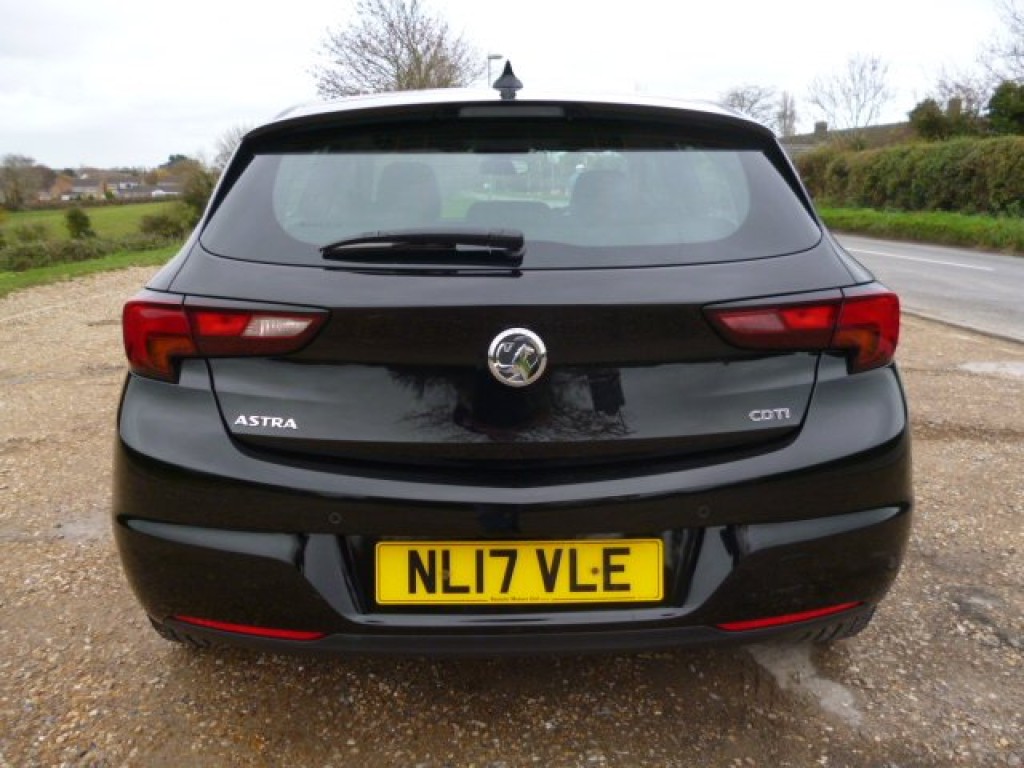 VAUXHALL ASTRA