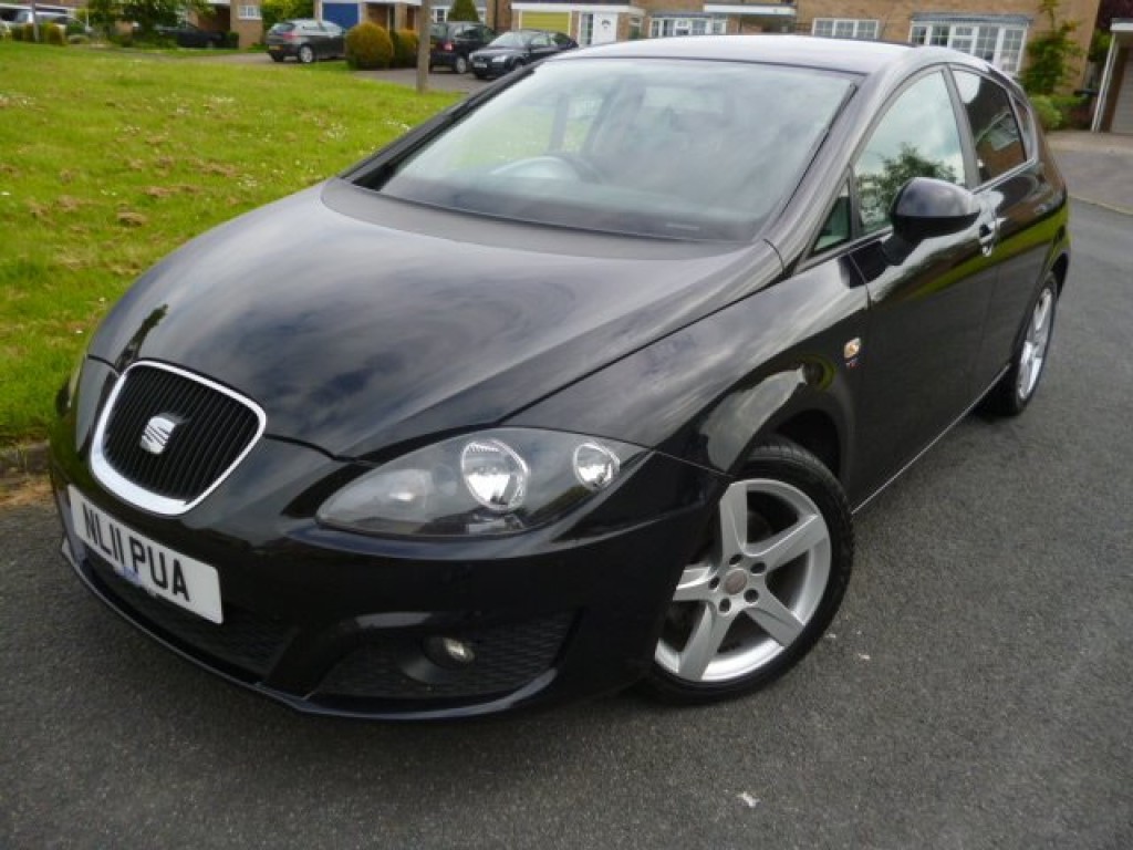 SEAT LEON