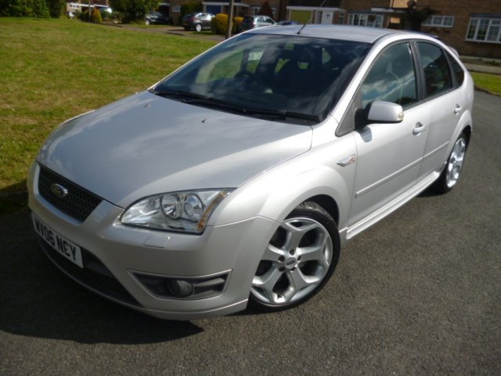 View FORD FOCUS ST-2