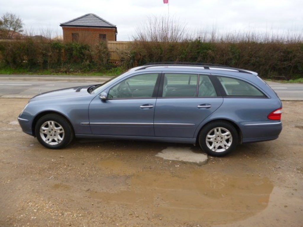 MERCEDES-BENZ E CLASS