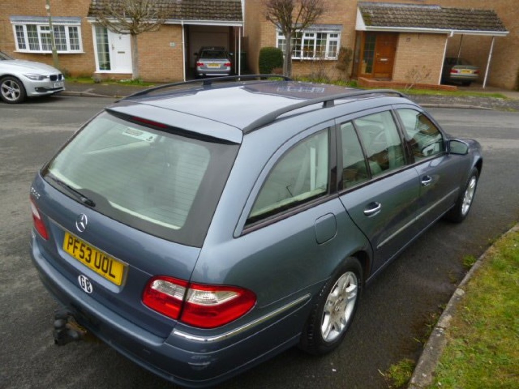 MERCEDES-BENZ E CLASS