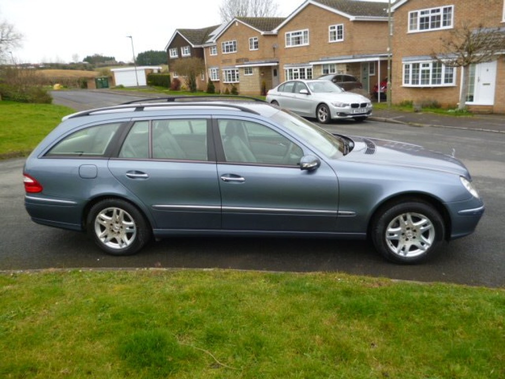 MERCEDES-BENZ E CLASS