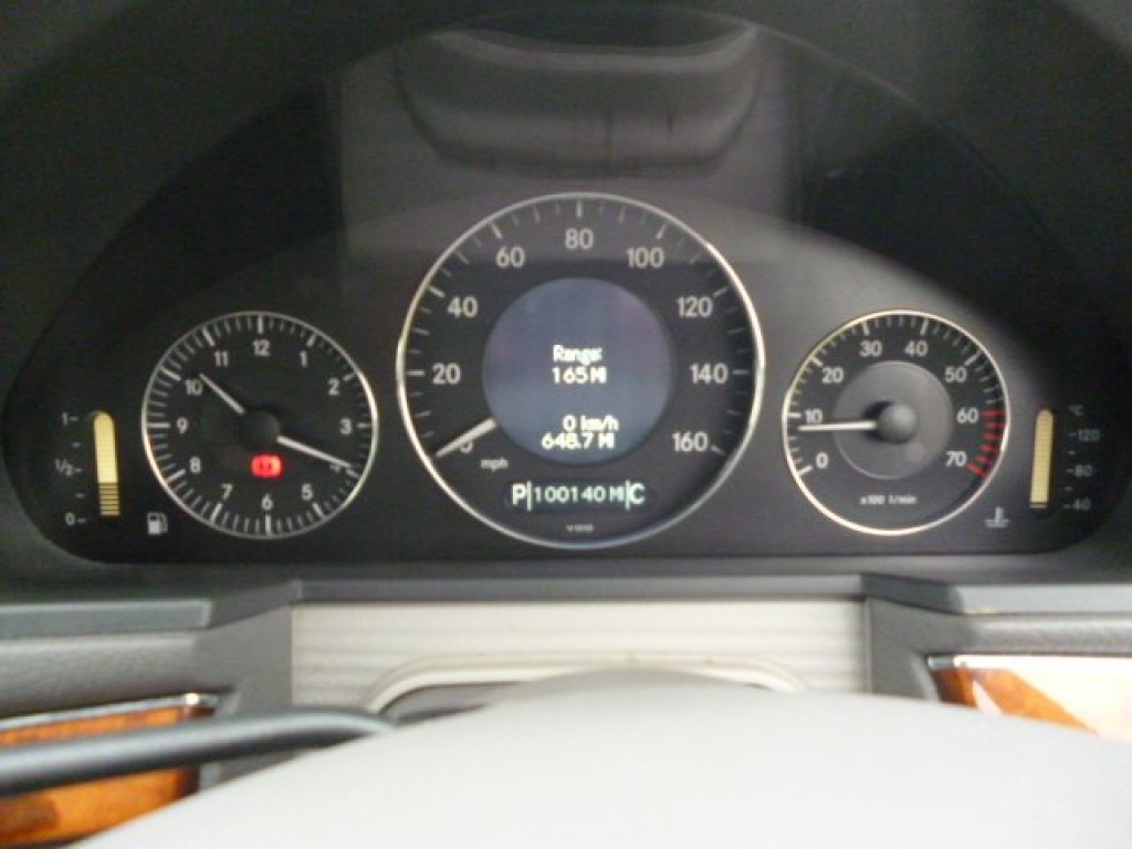 MERCEDES-BENZ E CLASS