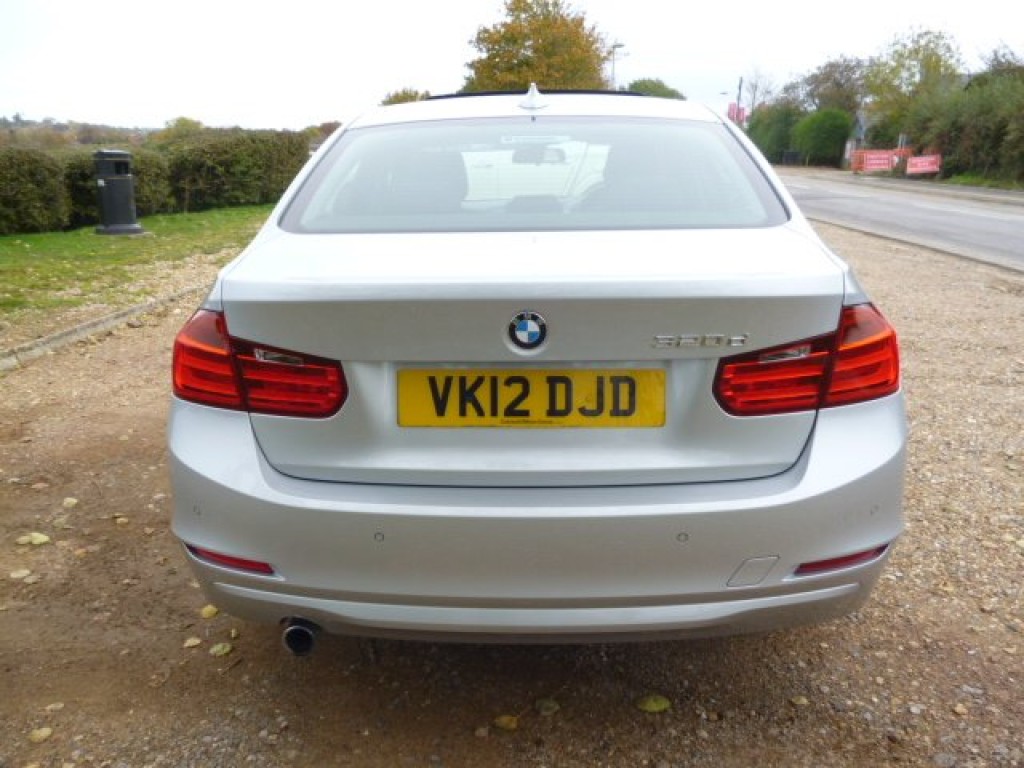 View BMW 3 SERIES 320D SE AUTO £35 TAX FBMWSH