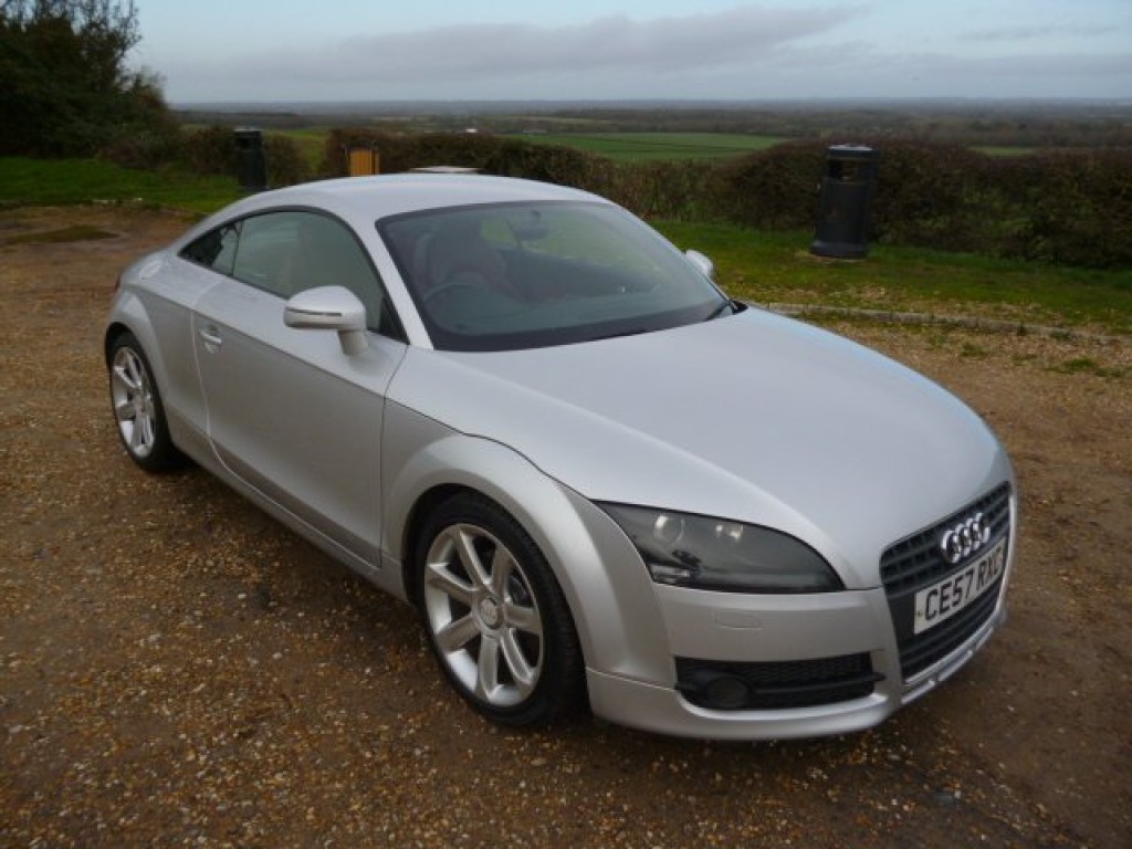 AUDI TT