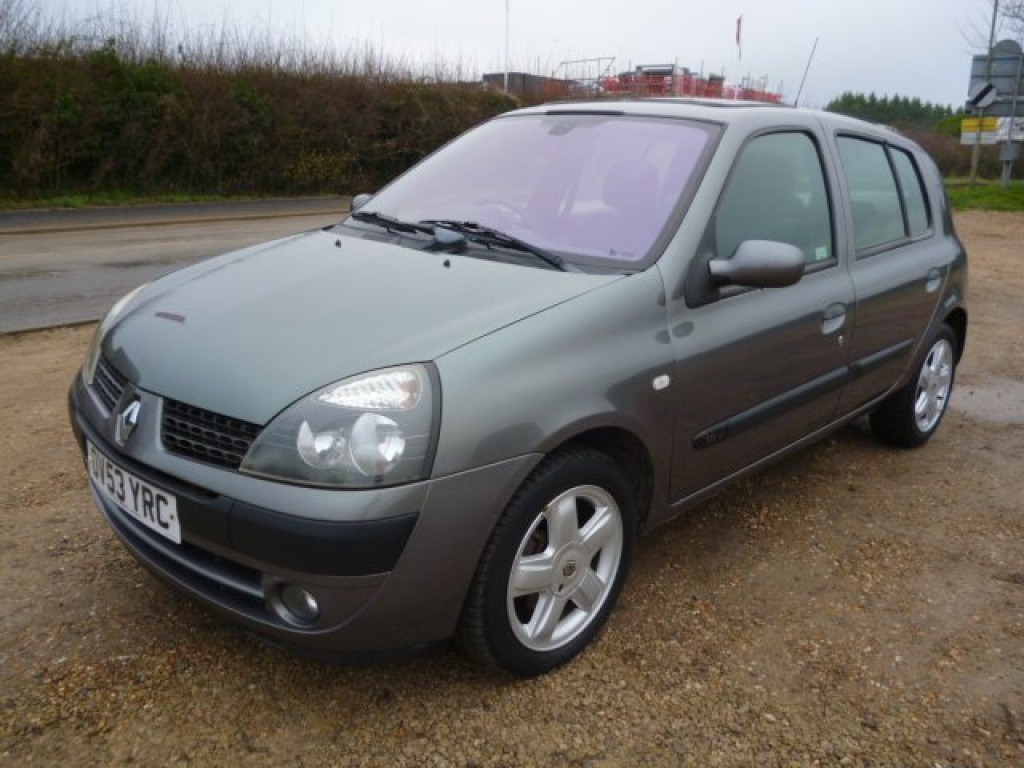 RENAULT CLIO