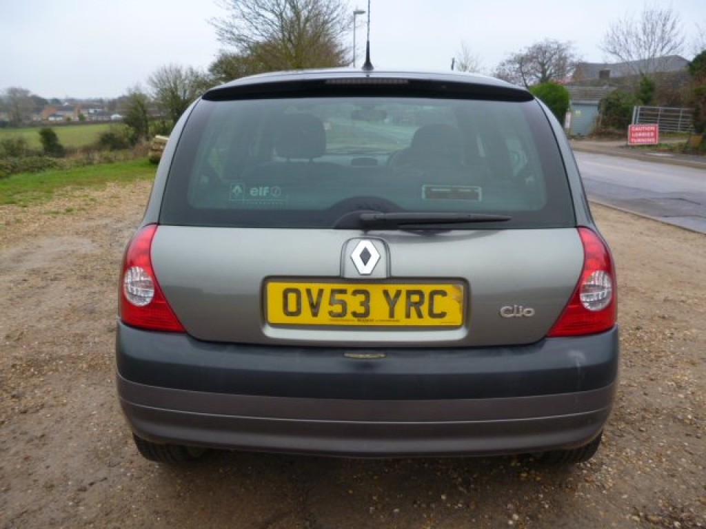 RENAULT CLIO