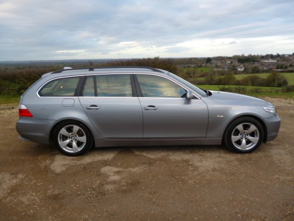 BMW 5 SERIES