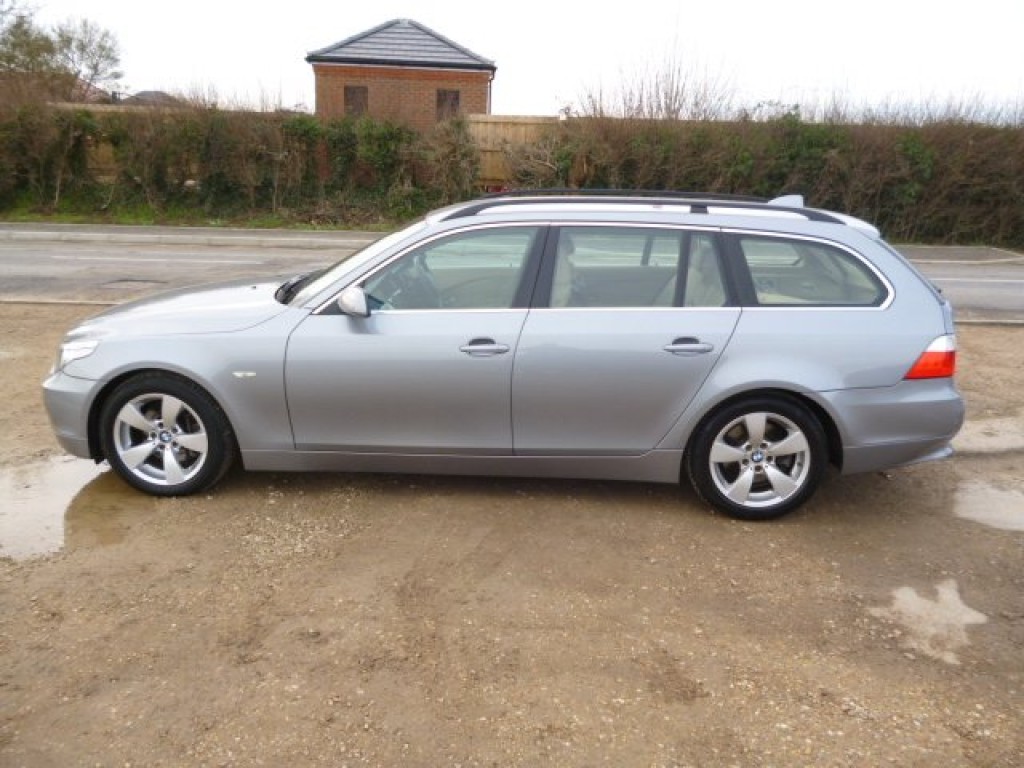 BMW 5 SERIES