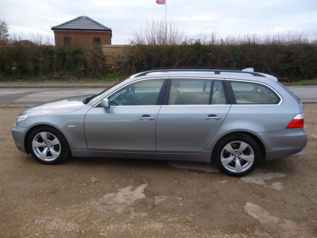 BMW 5 SERIES
