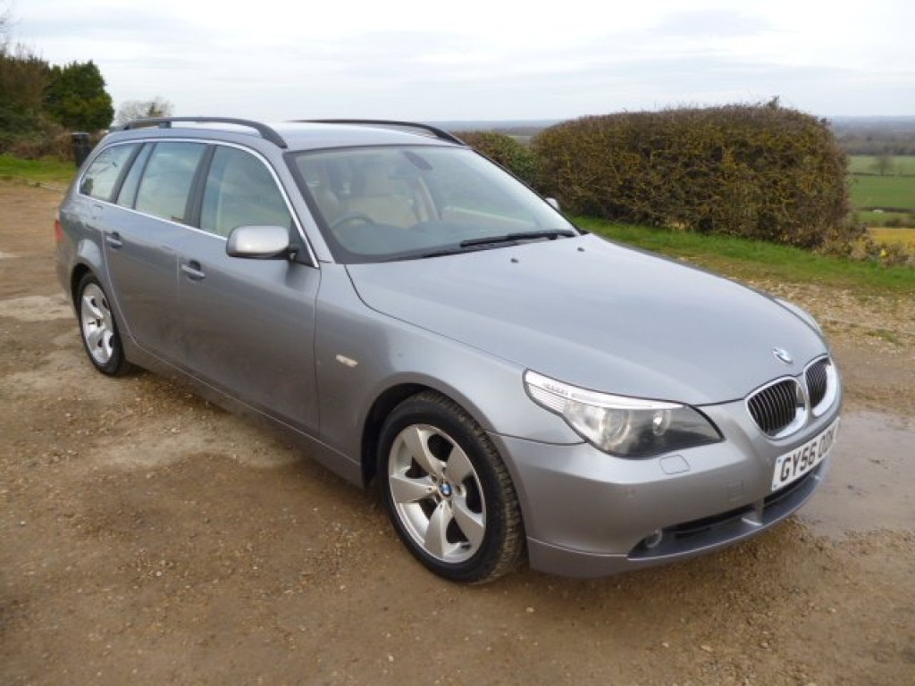 BMW 5 SERIES
