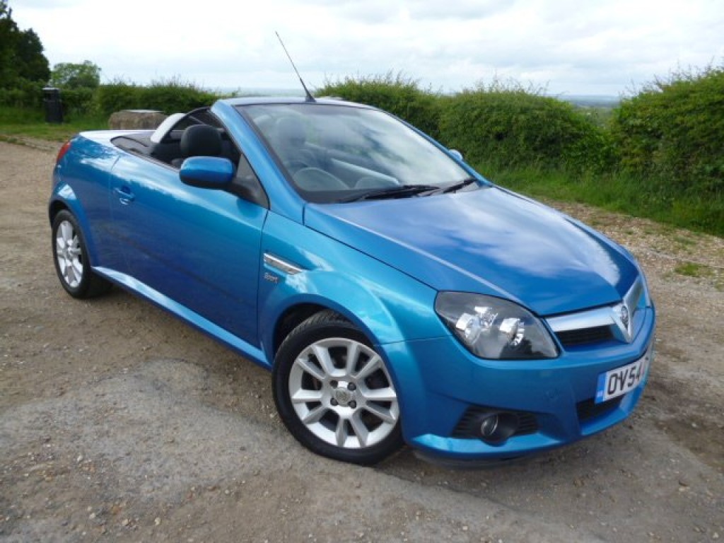 VAUXHALL TIGRA
