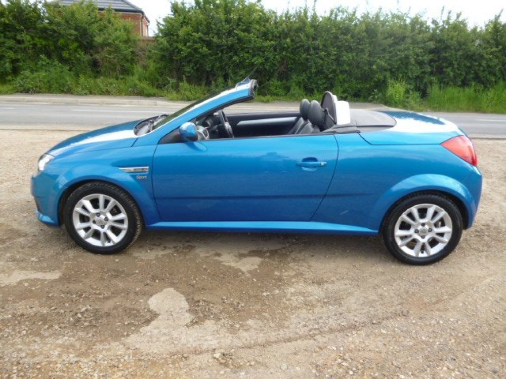 VAUXHALL TIGRA