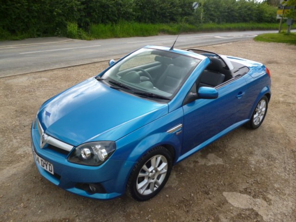 VAUXHALL TIGRA