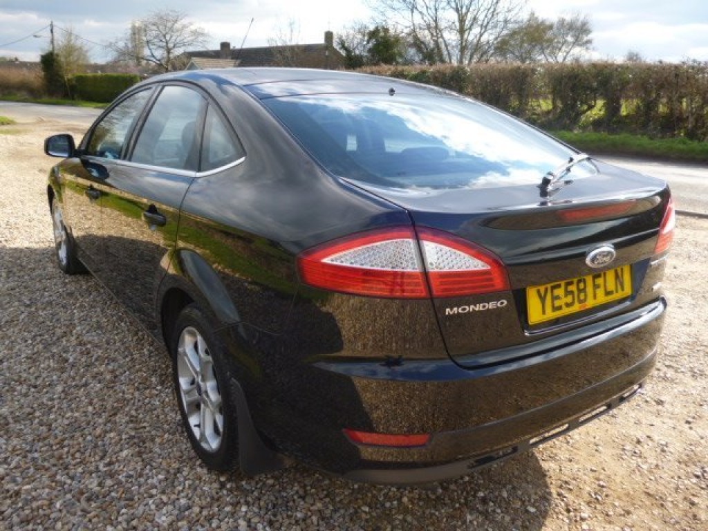 FORD MONDEO