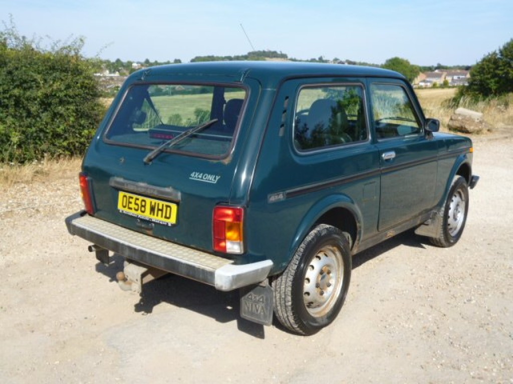 View LADA NIVA 1.7 4WD VERY LOW MILEAGE
